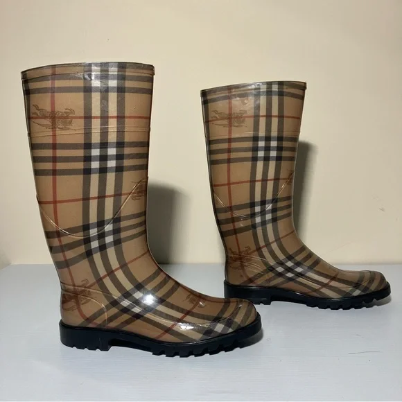 Burberry Women's Burberry Rain Boots Calf Circumference